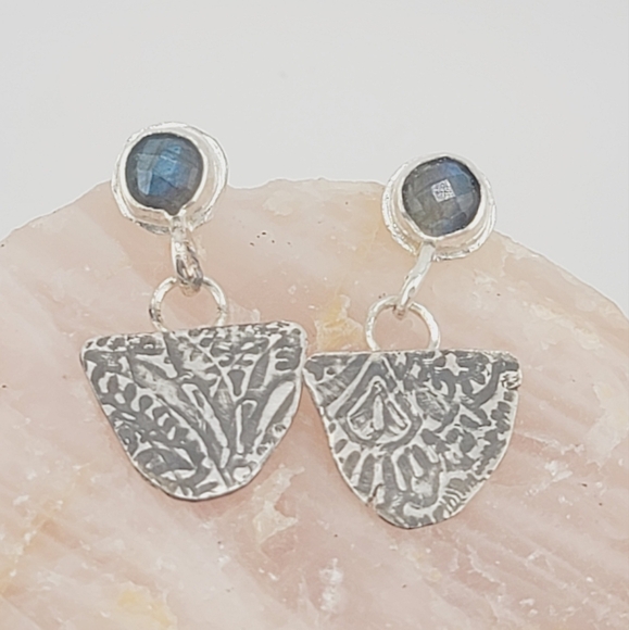 LABRADORITE EMBOSSED POST EARRINGS HANDMADE IN STERLING SILVER METAL - Picture 3 of 7